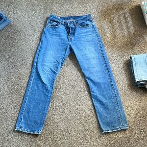 LEVIS W27 L28 STRAIGHT JEANS